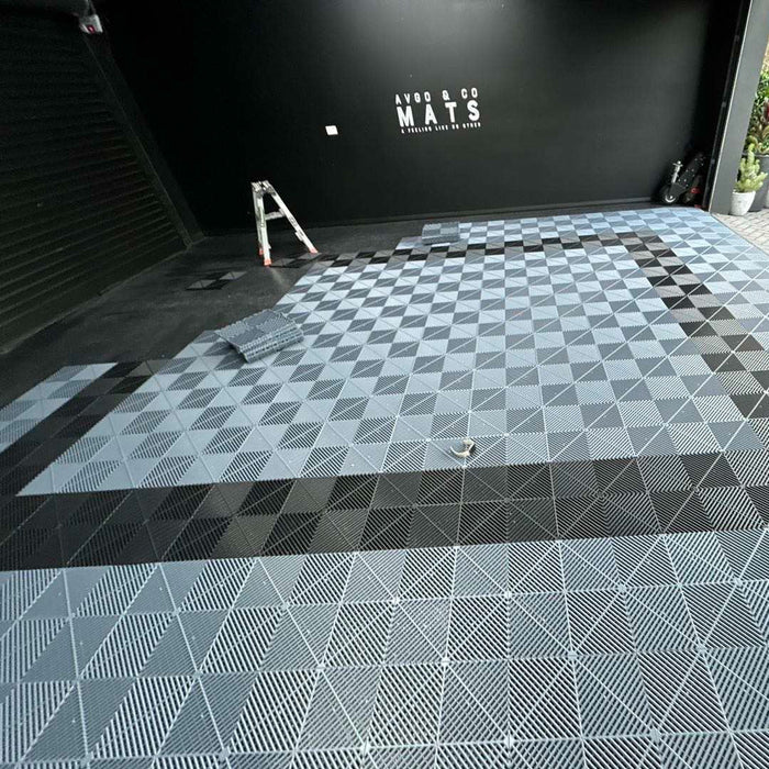 Garage Tile - <b>GREY</b> - Interlocking Polypropylene Flooring | DECKO <b>DURANTE</b> (400x400x18 mm tile)