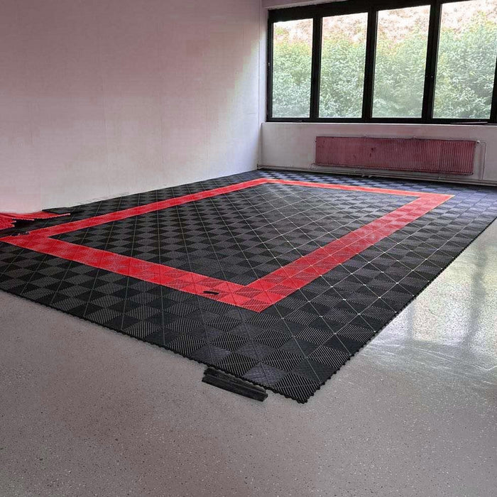 Garage Tile - <b>RED</b> - Interlocking Polypropylene Flooring | DECKO <b>DURANTE</b> (400x400x18 mm tile)