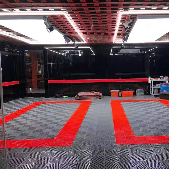 Garage Tile - <b>RED</b> - Interlocking Polypropylene Flooring | DECKO <b>DURANTE</b> (400x400x18 mm tile)